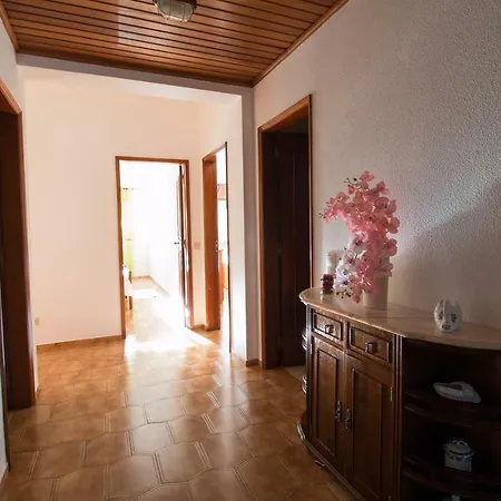 Perfect Loc 3 Bedroom/2bth