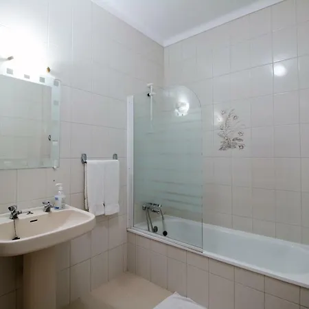 Perfect Loc 3 Bedroom/2bth