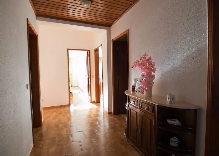 Perfect Loc 3 Bedroom/2bth