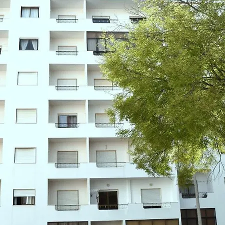 Perfect Loc 3 Bedroom/2bth